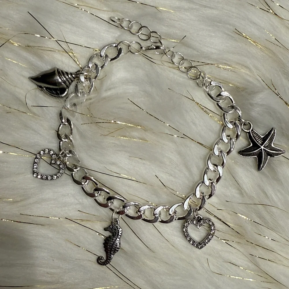 Handmade Silver Plated Charm Bracelet with Sea Charms - Picture 3 of 9